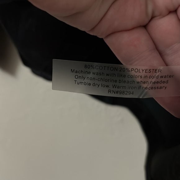 Onque Casuals Women’s Velour Snowflake Winter Cold Full Zip, Black/Gold, Large - Picture 6 of 7